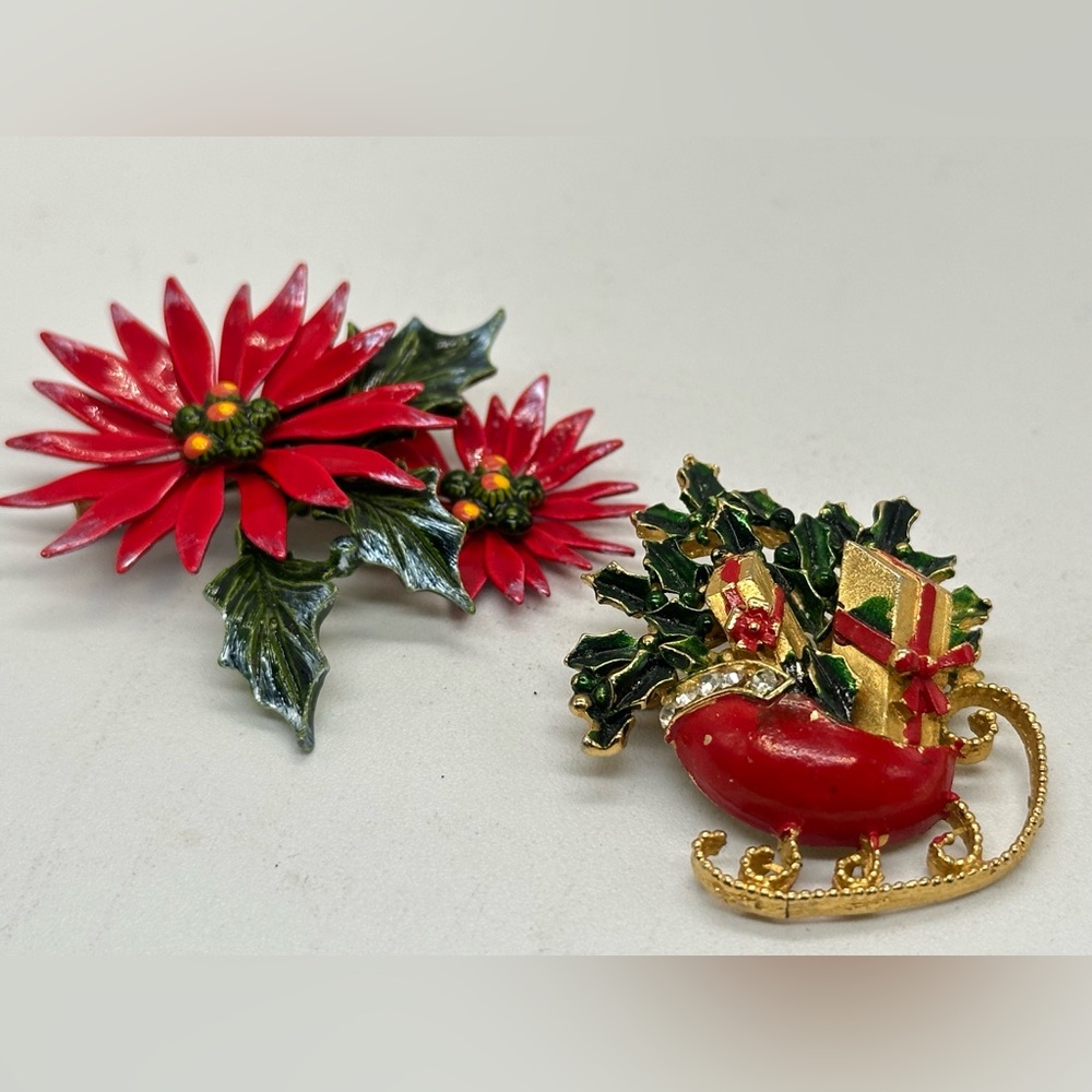 Vintage Christmas Brooch Set Poinsettia Sleigh Gifts Gold Tone Enamel Holly